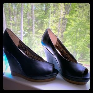 Seychelles Peep Toe